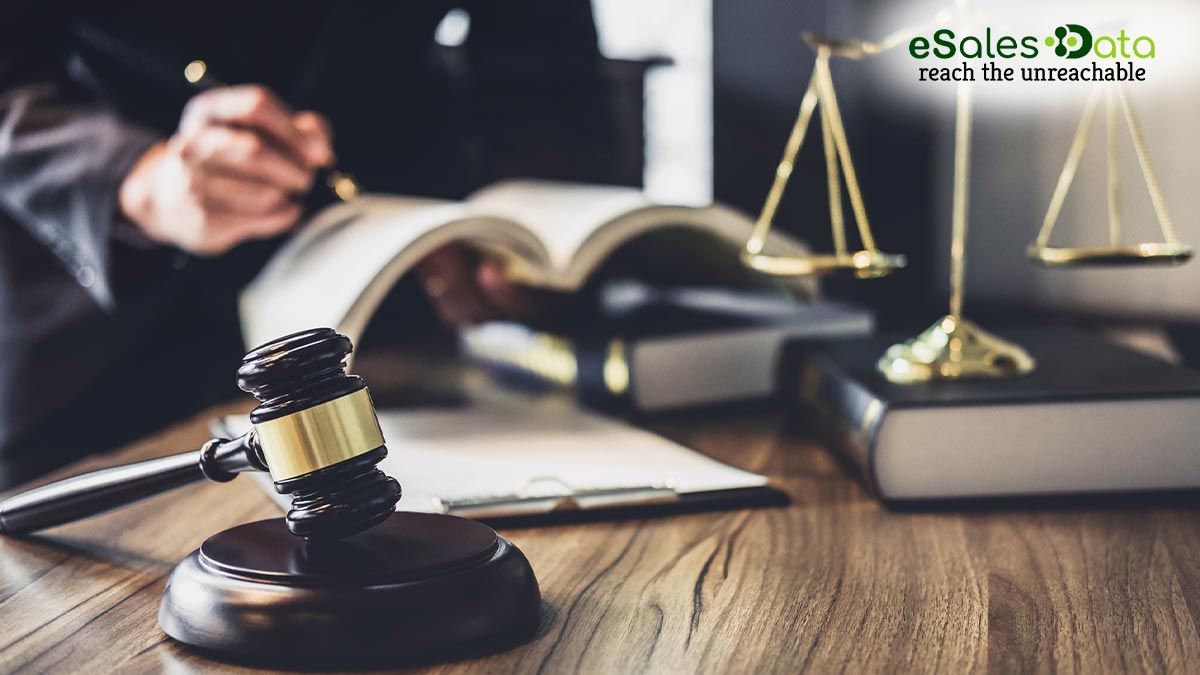 Contract Lawyers